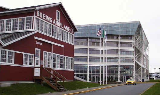 Red Barn and Museum Great Gallery exterior