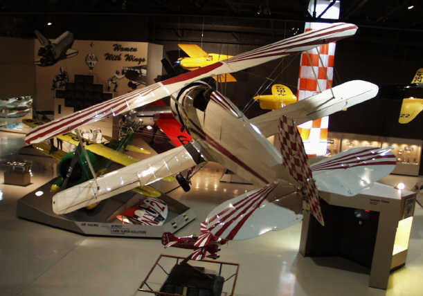 Aerobatic and racing gallery