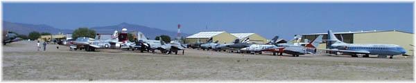 Fighter and fighter-bomber display rows